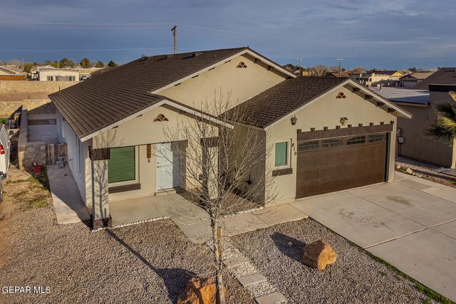 810 VILLAS DEL SOL Road, Socorro, TX 79927