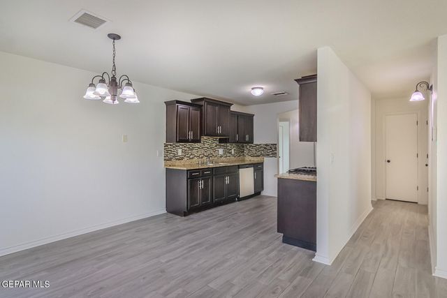 810 VILLAS DEL SOL Road, Socorro, TX 79927