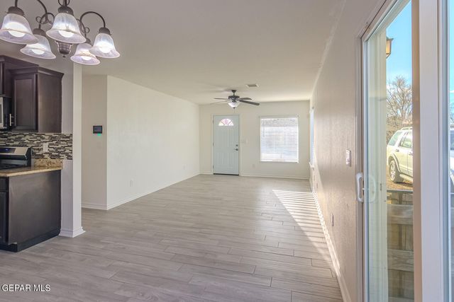 810 VILLAS DEL SOL Road, Socorro, TX 79927