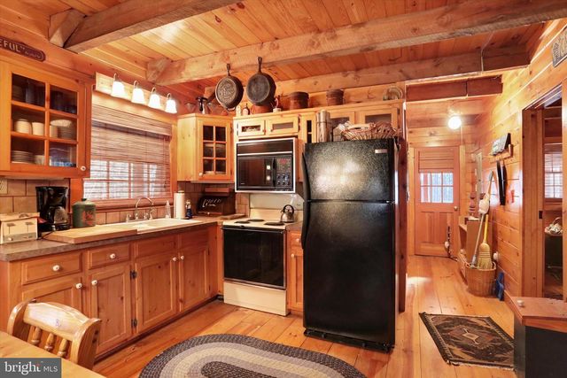 1895 ARTEMAS RD, Artemas, PA 17211