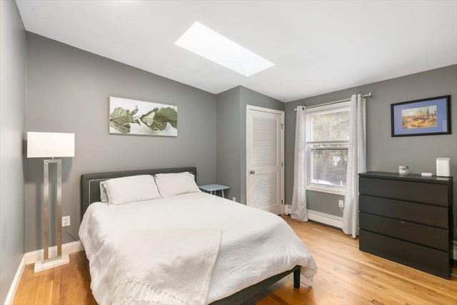 34 & 34R Pickering St, Essex, MA 01929