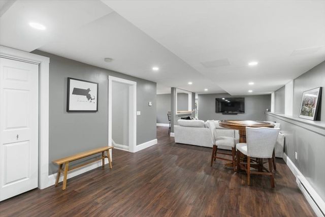 34 & 34R Pickering St, Essex, MA 01929