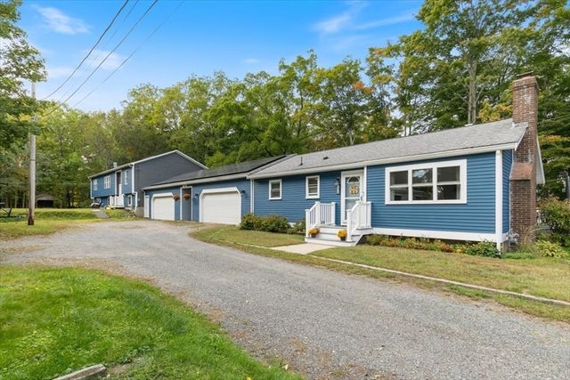 34 & 34R Pickering St, Essex, MA 01929