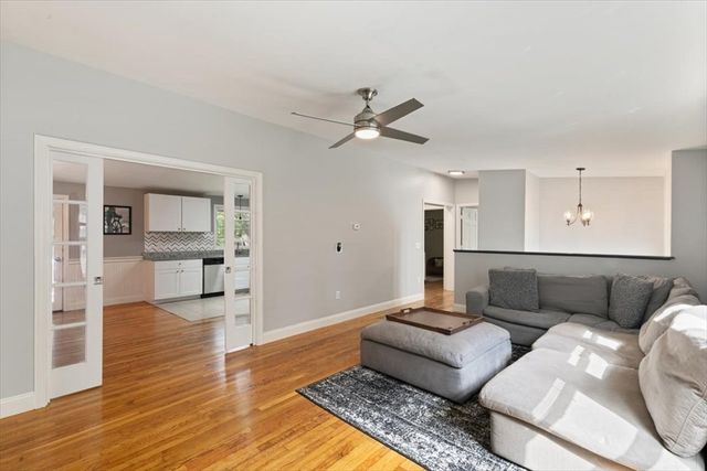 34 & 34R Pickering St, Essex, MA 01929