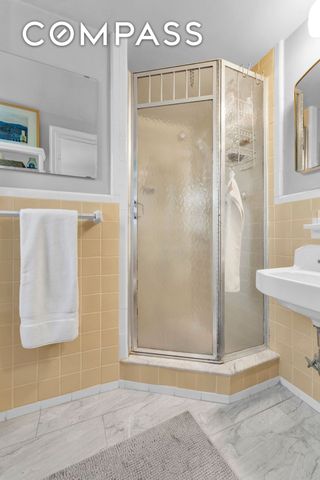 4555 Henry Hudson Parkway W A310, New York City, NY 10471