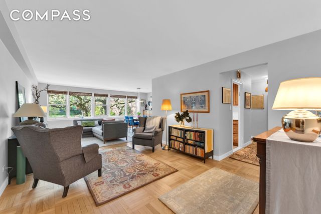 4555 Henry Hudson Parkway W A310, New York City, NY 10471