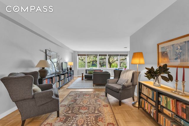 4555 Henry Hudson Parkway W A310, New York City, NY 10471