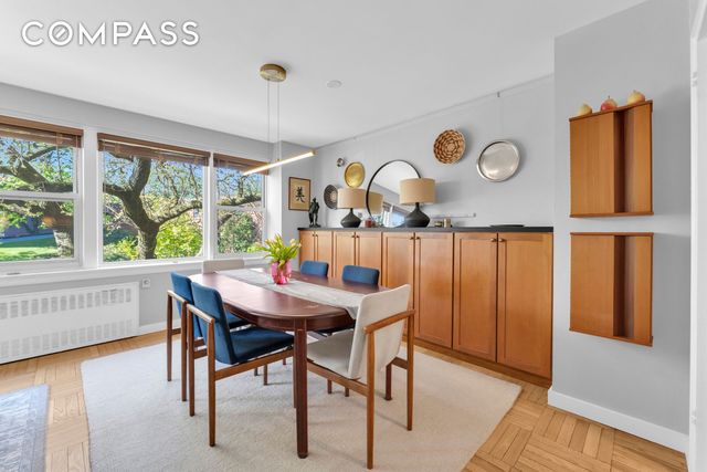 4555 Henry Hudson Parkway W A310, New York City, NY 10471