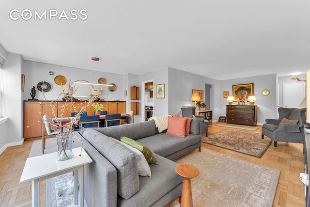 4555 Henry Hudson Parkway W A310, New York City, NY 10471