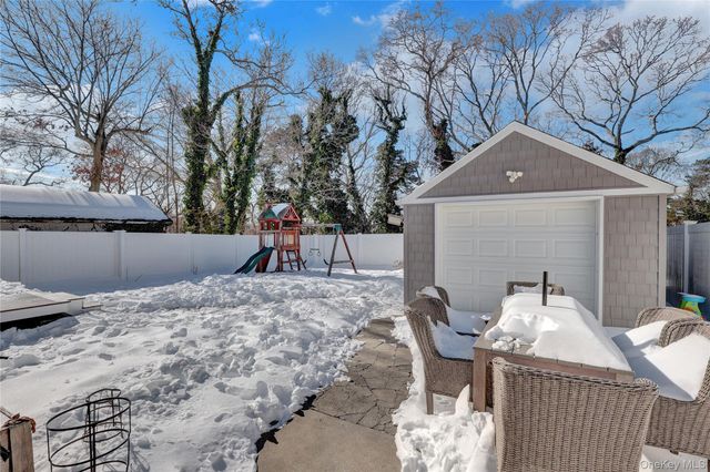 522 Browns Road, Nesconset, NY 11767