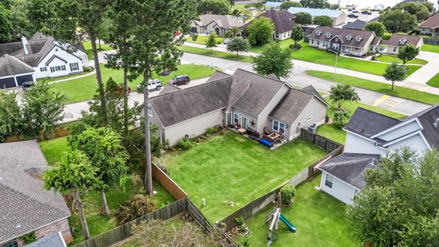 12596 Point Aquarius Boulevard, Willis, TX 77318