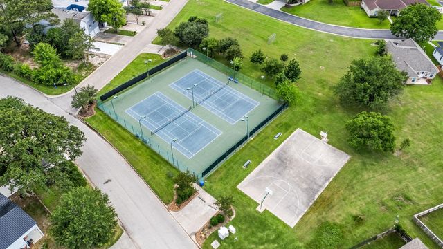 12596 Point Aquarius Boulevard, Willis, TX 77318