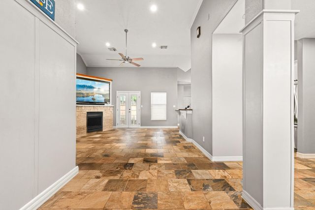 12596 Point Aquarius Boulevard, Willis, TX 77318