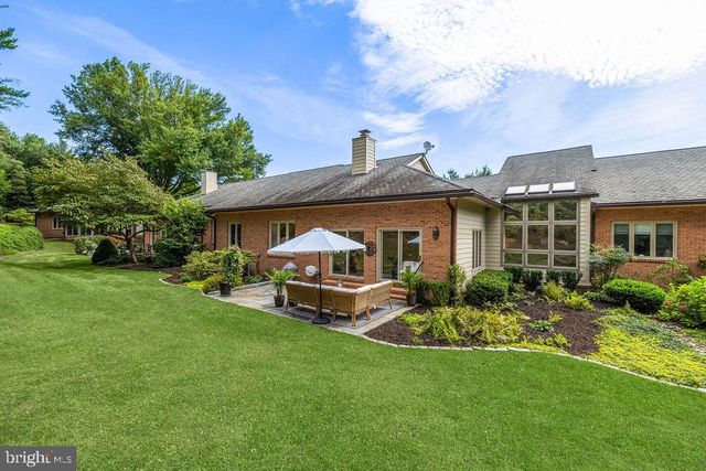 24 SEMINARY DR, Lutherville Timonium, MD 21093