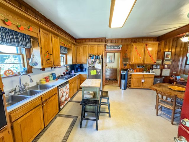 360 Bridge Street, Branchville, SC 29432
