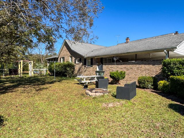 360 Bridge Street, Branchville, SC 29432