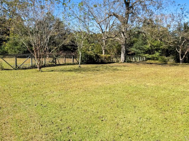 360 Bridge Street, Branchville, SC 29432