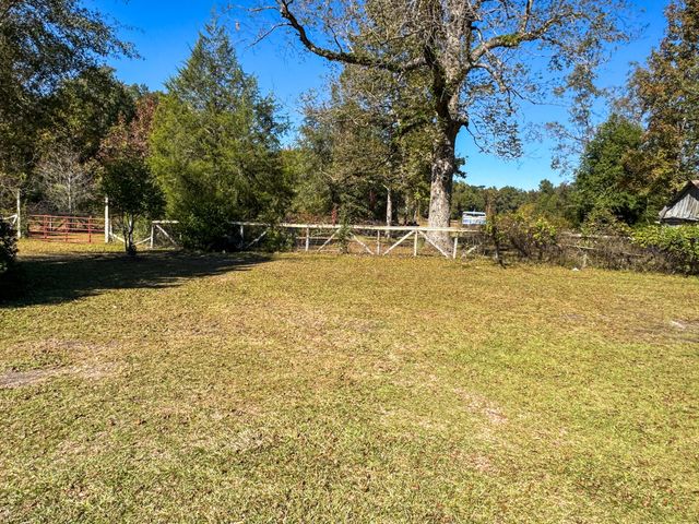 360 Bridge Street, Branchville, SC 29432