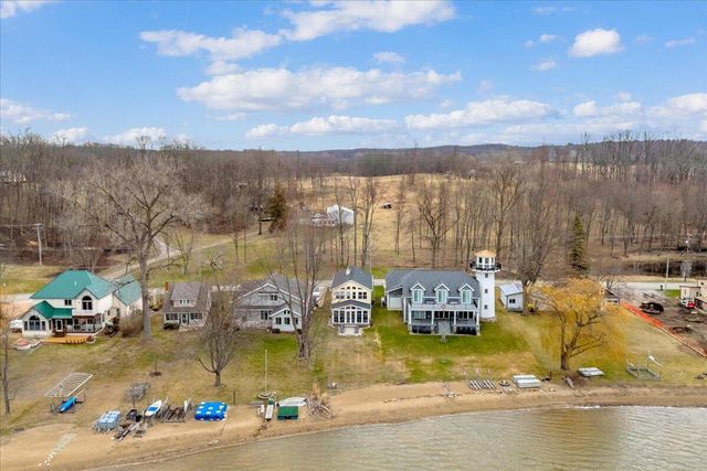 468 Pentecost Highway, Franklin Twp, MI 49265