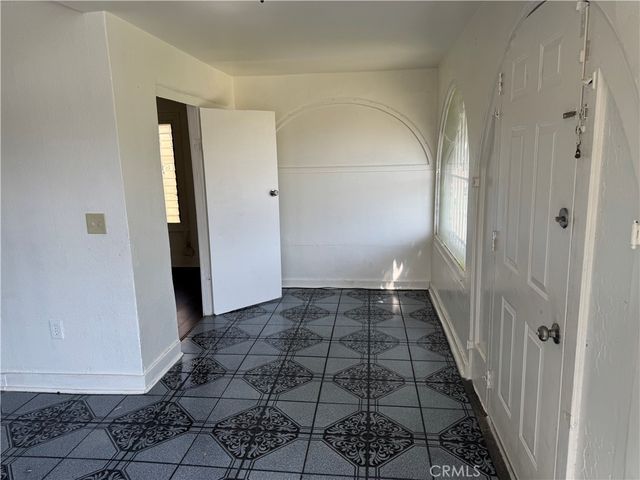 5819 4th Avenue 3, Los Angeles, CA 90043