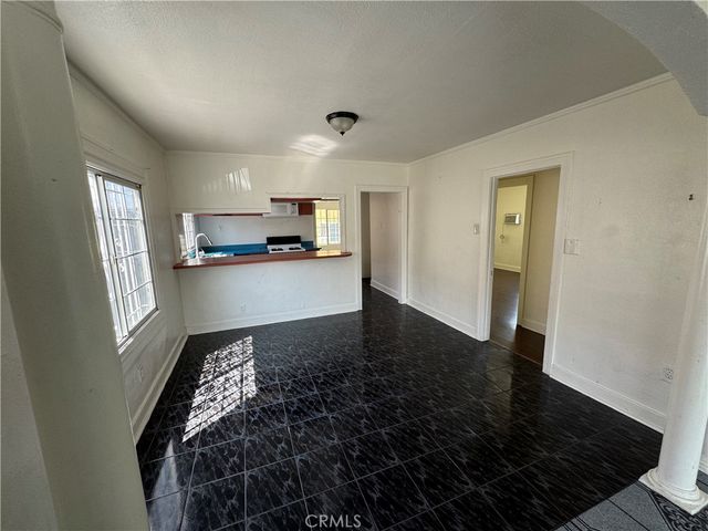 5819 4th Avenue 3, Los Angeles, CA 90043