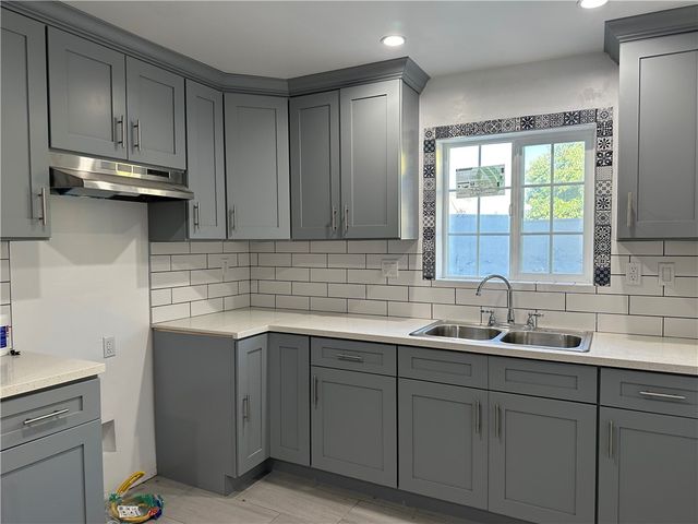 5819 4th Avenue 3, Los Angeles, CA 90043