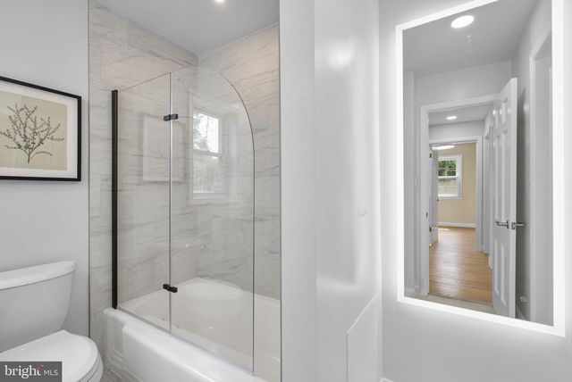 5711 WYNGATE DR, Bethesda, MD 20817