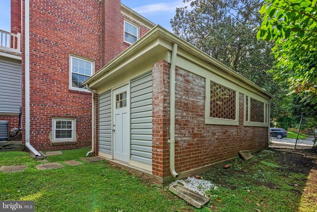 5711 WYNGATE DR, Bethesda, MD 20817