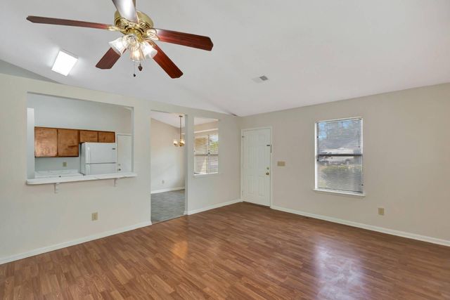 155 Manchester Road, Summerville, SC 29486