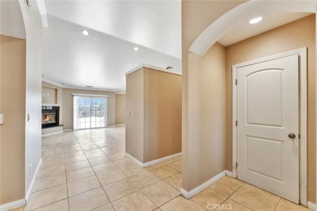 10206 Evelyn, California City, CA 93505