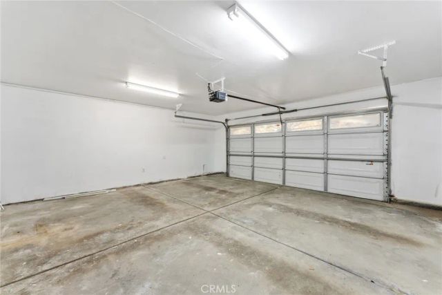 10206 Evelyn, California City, CA 93505