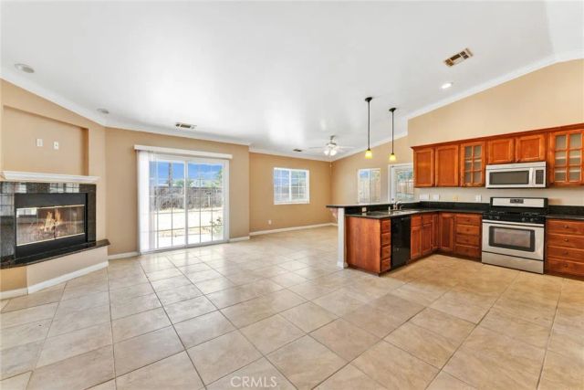 10206 Evelyn, California City, CA 93505