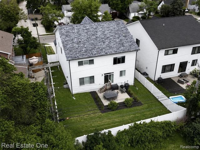 4715 Tonawanda Avenue, Royal Oak, MI 48073