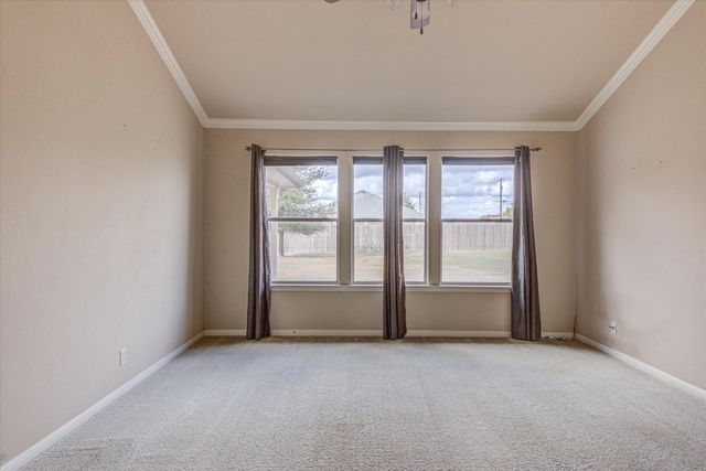 104 S Buckboard, Liberty Hill, TX 78642