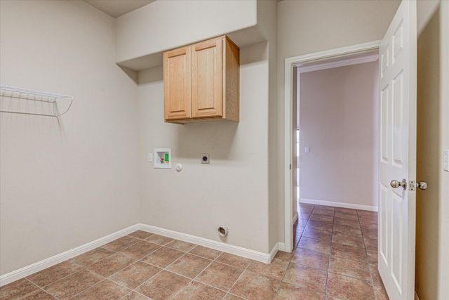 104 S Buckboard, Liberty Hill, TX 78642