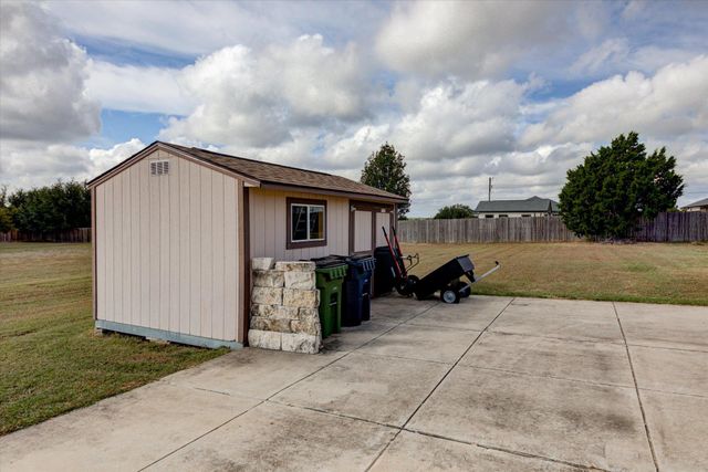 104 S Buckboard, Liberty Hill, TX 78642