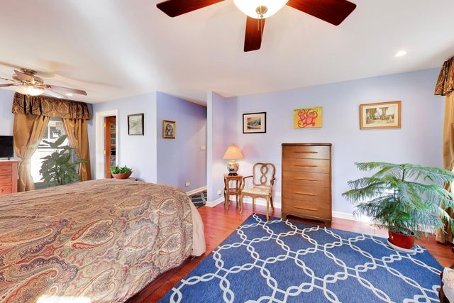 544 Fox Glove Lane, Barrington, IL 60010