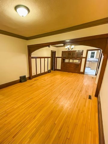 3946 Fremont Avenue N, Minneapolis, MN 55412