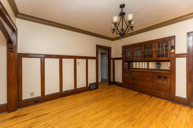 3946 Fremont Avenue N, Minneapolis, MN 55412