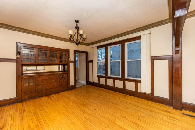 3946 Fremont Avenue N, Minneapolis, MN 55412