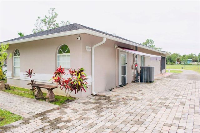 3210 22nd AVE NE, Naples, FL 34120