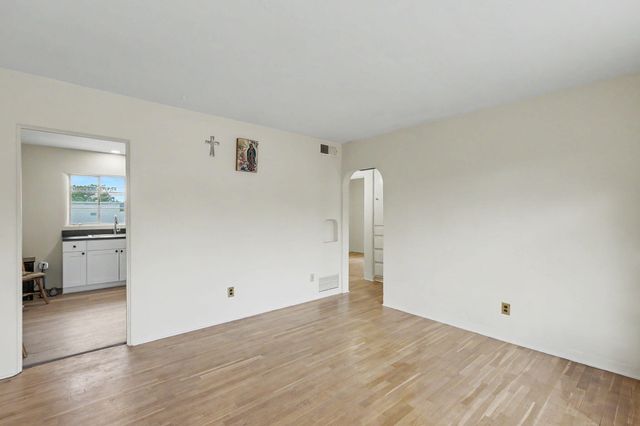 1311 Dartmouth Drive NE, Albuquerque, NM 87106