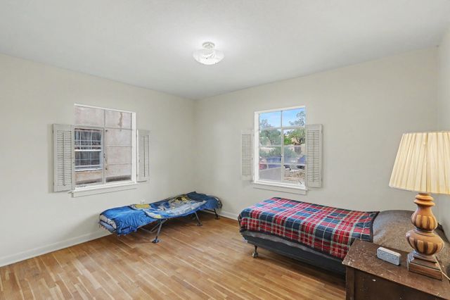 1311 Dartmouth Drive NE, Albuquerque, NM 87106