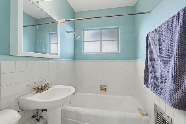 1311 Dartmouth Drive NE, Albuquerque, NM 87106