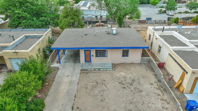 1311 Dartmouth Drive NE, Albuquerque, NM 87106