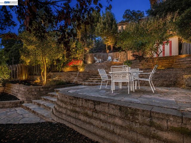 3500 Seminary Ave, Oakland, CA 94605