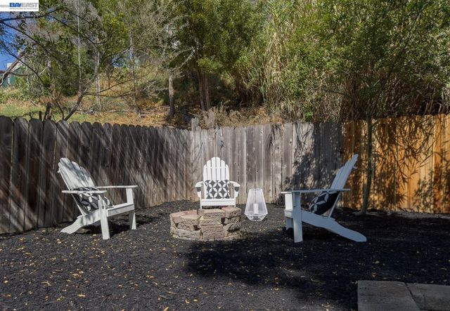 3500 Seminary Ave, Oakland, CA 94605