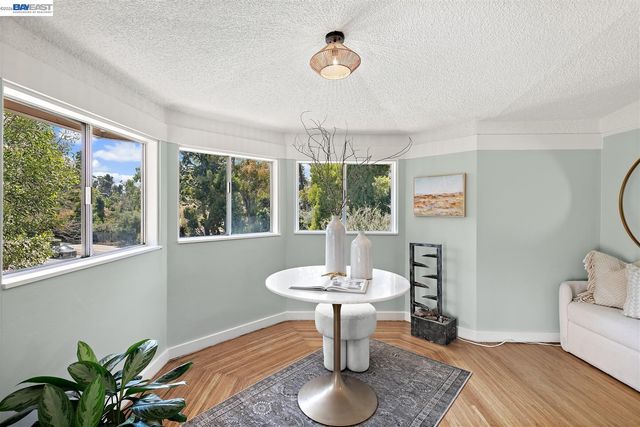 3500 Seminary Ave, Oakland, CA 94605