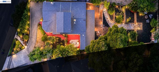 3500 Seminary Ave, Oakland, CA 94605