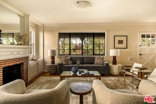 2803 Hermanos Street, Pasadena, CA 91107